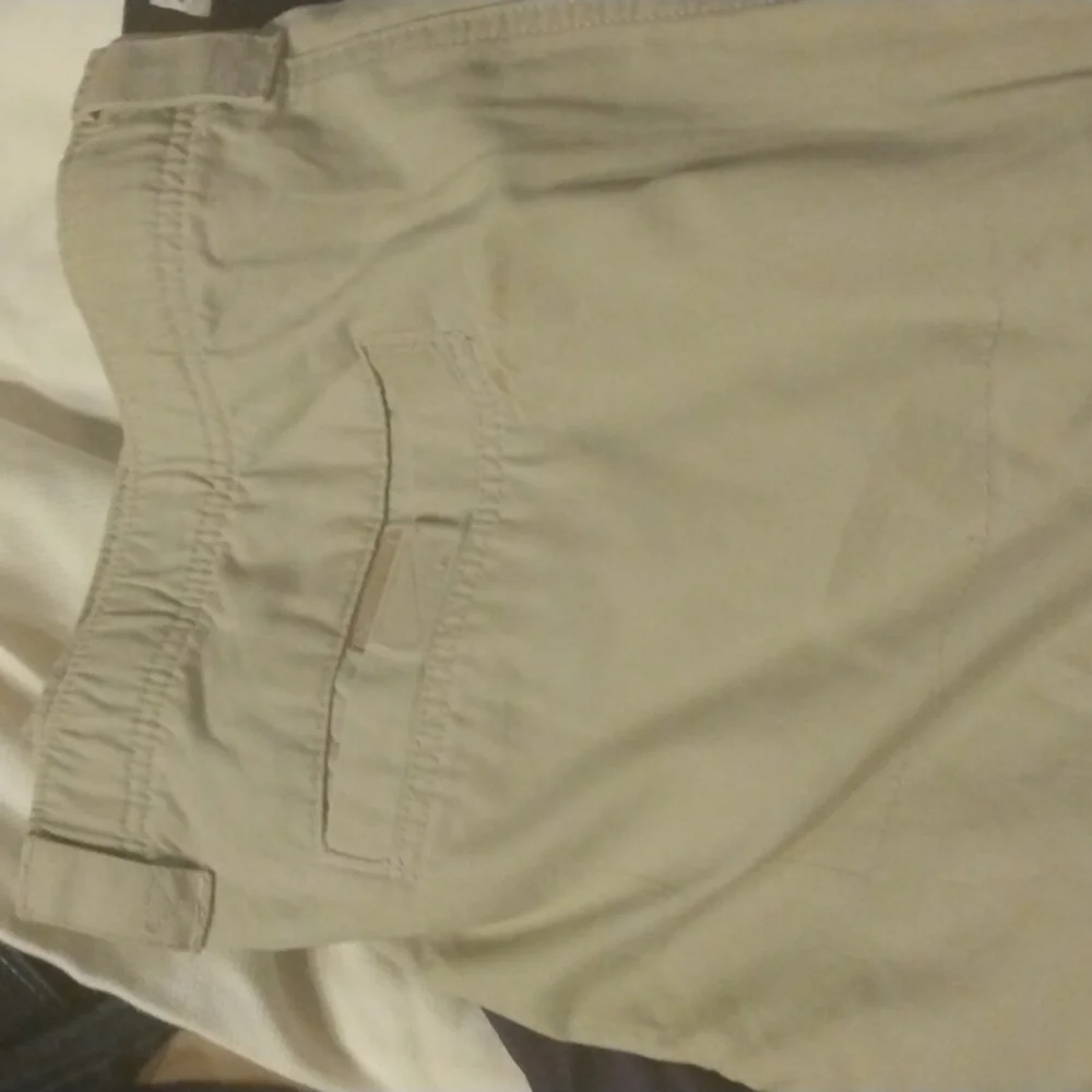 Shorts - Picture 4 of 4